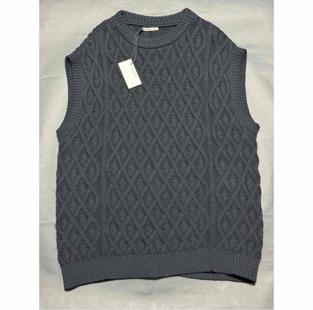 トップス auralee HARD TWIST MERINO ARAN KNIT VEST