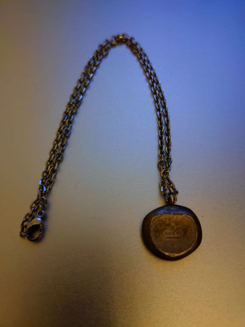 GUCCI　クレストペンダントネックレス