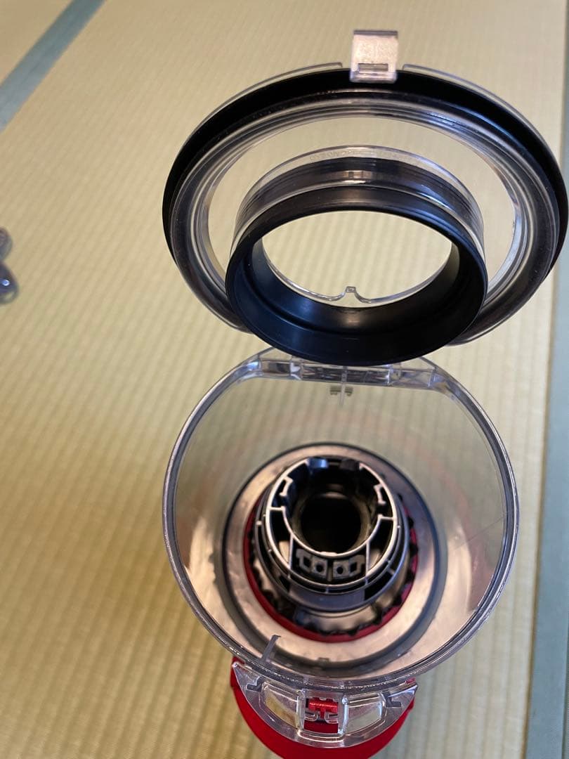寛人　dyson 掃除機　ダイソン　sv12 美品動作品　フィルター新品