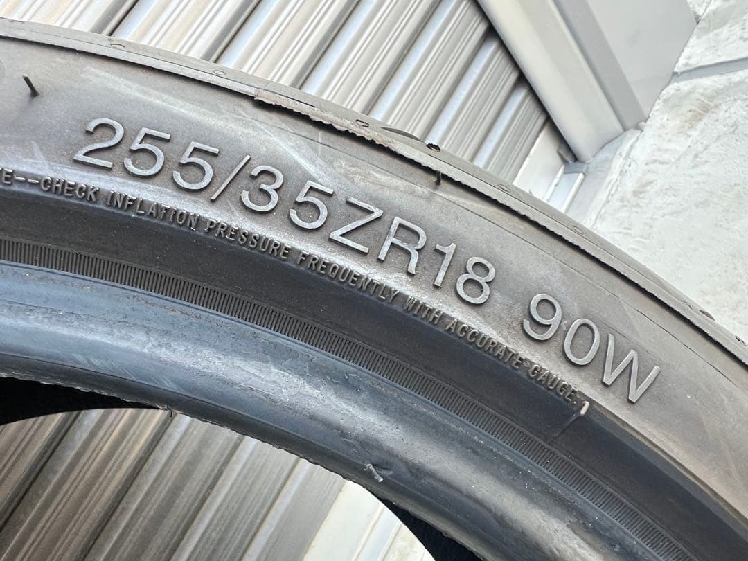 ① シバタイヤ 255/35ZR18 2本セット