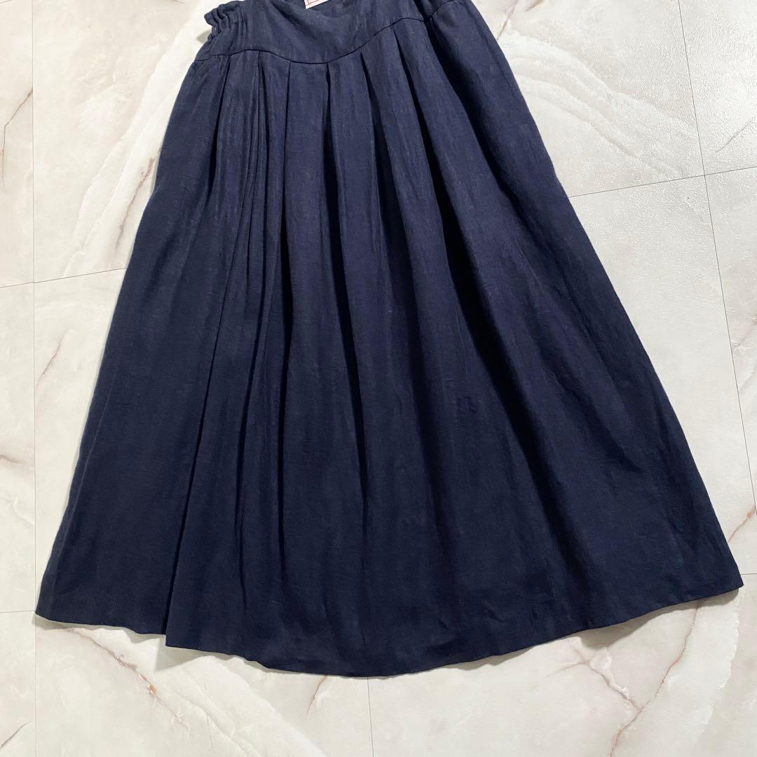 A18636 ザファクトリー リネン100 クロスバックジャンパースカート 紺F