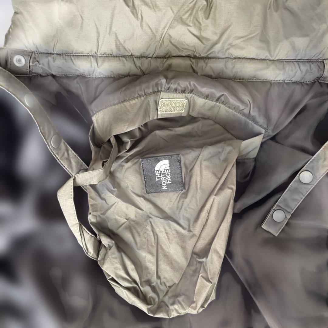 THE NORTH FACE フード付きダウンジャケット　抱っこ紐ケープ