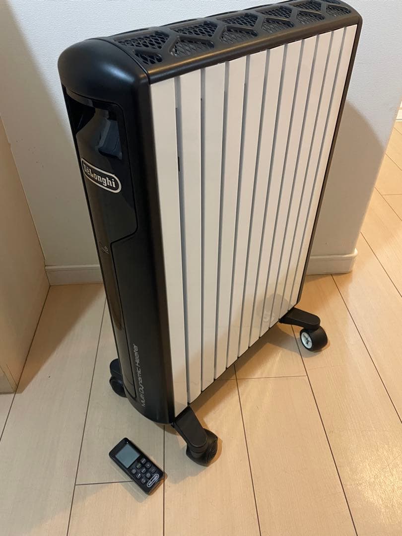 【美品】デロンギマルチダイナミックヒーター　MDH15-BK リモコン付