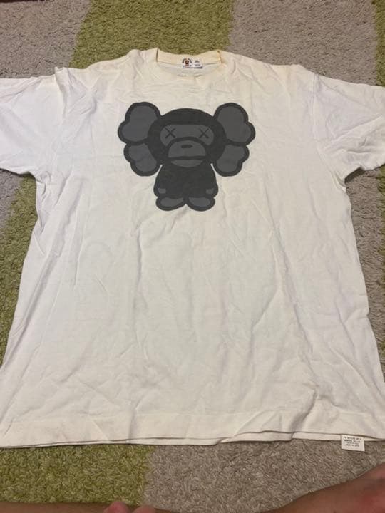 エイプ KAWS Tシャツ　マイロ　カウズ　XL アベイシングエイプ　半袖