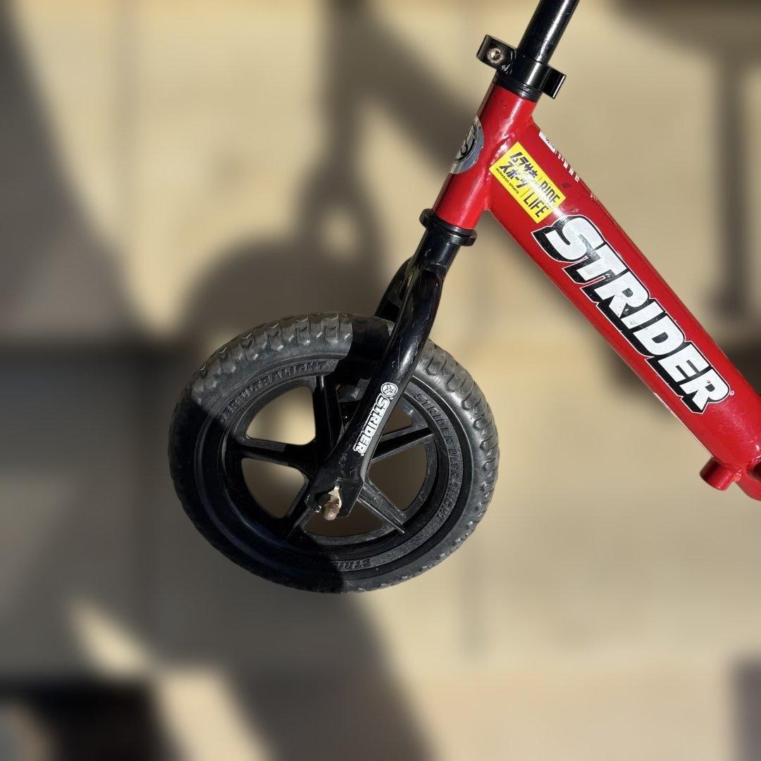 ストライダー スポーツモデル 12インチ　日本正規品　レッド
