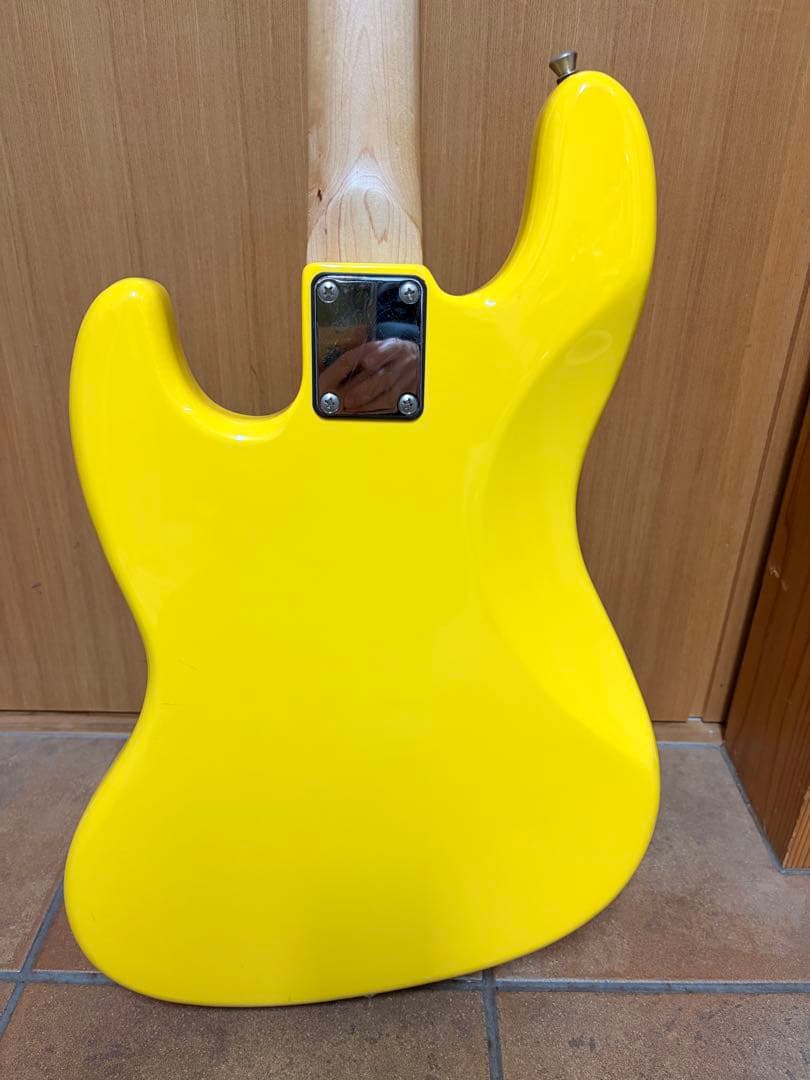 美品☆PLAYTECH ( プレイテック )エレキベース☆イエロー