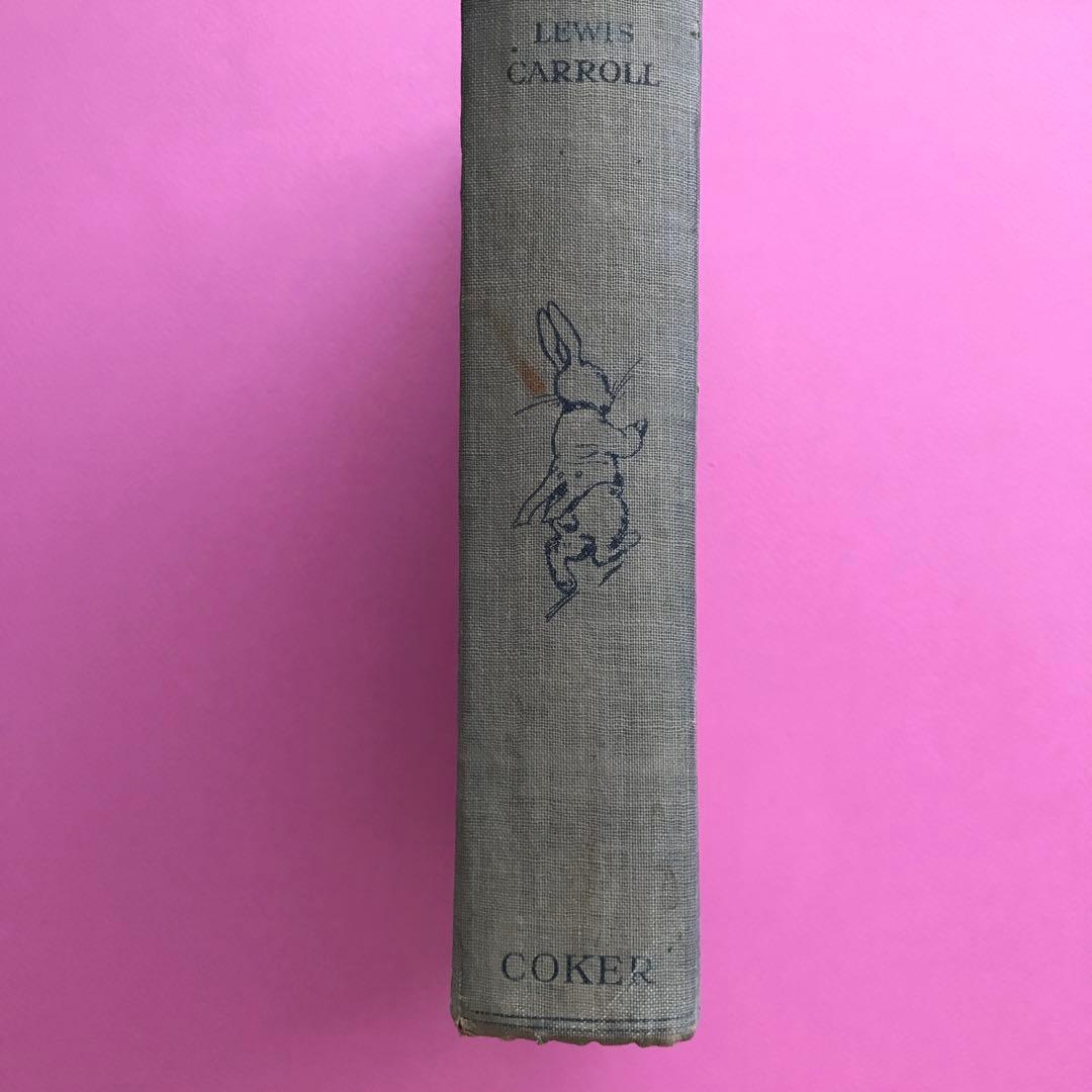洋書 Alice's Adventures in Wonderland