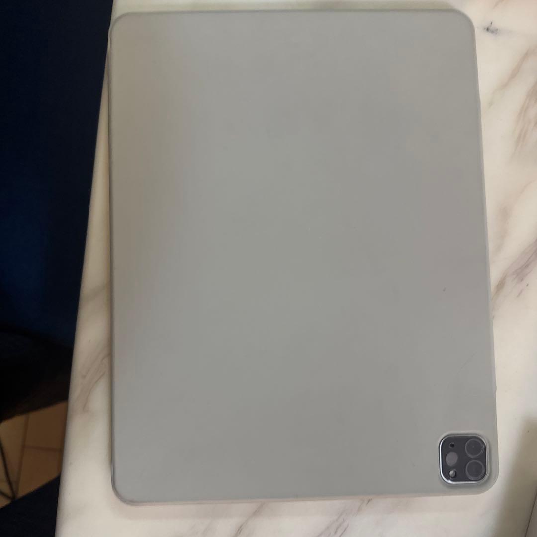 iPad Pro 12.9インチ　第五世代
