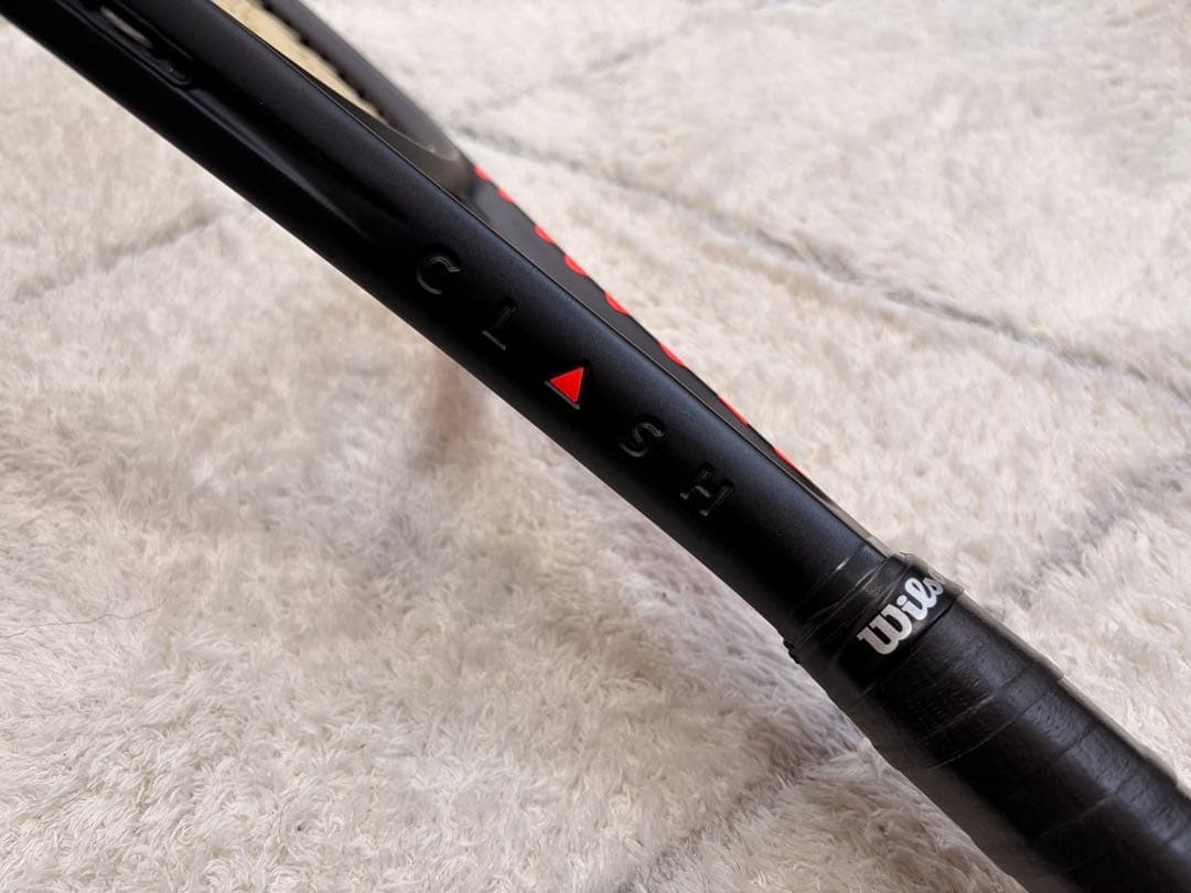 Wilson CLASH 100L V3 テニスラケット