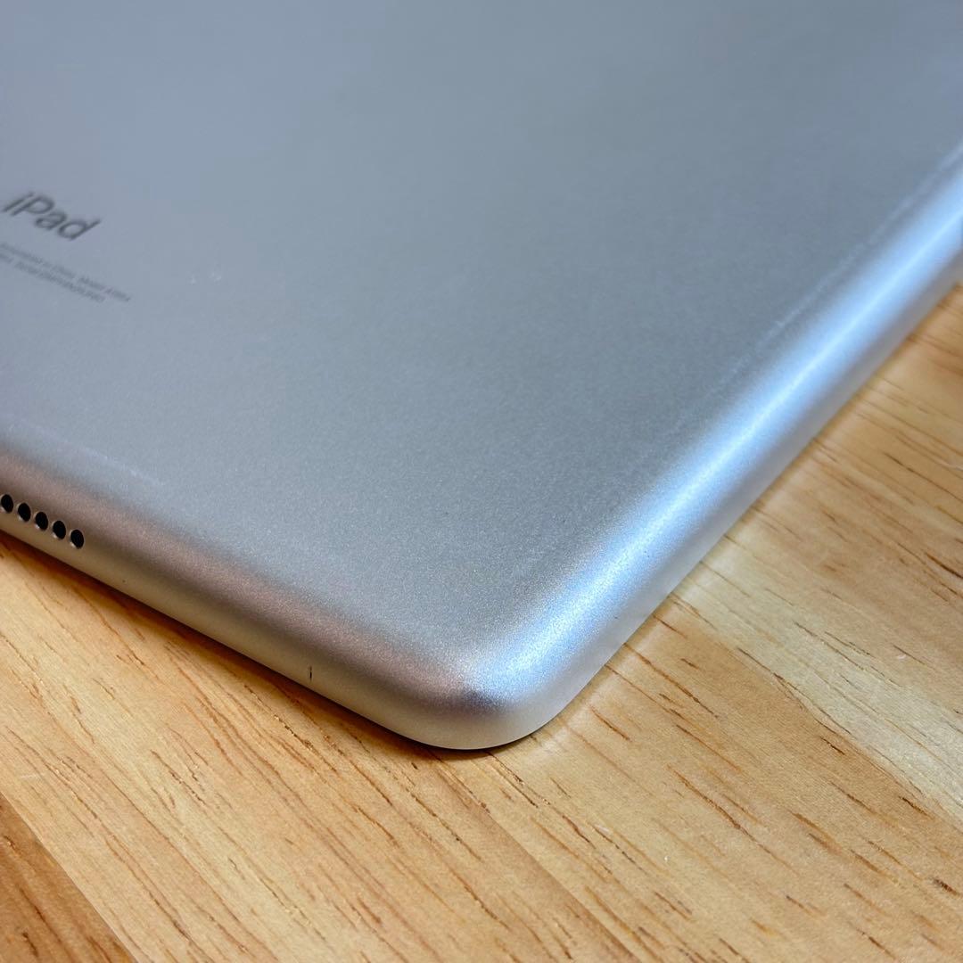 ⭐︎美品⭐︎iPad 第6世代 32GB SIMフリー バッテリー最大量95%
