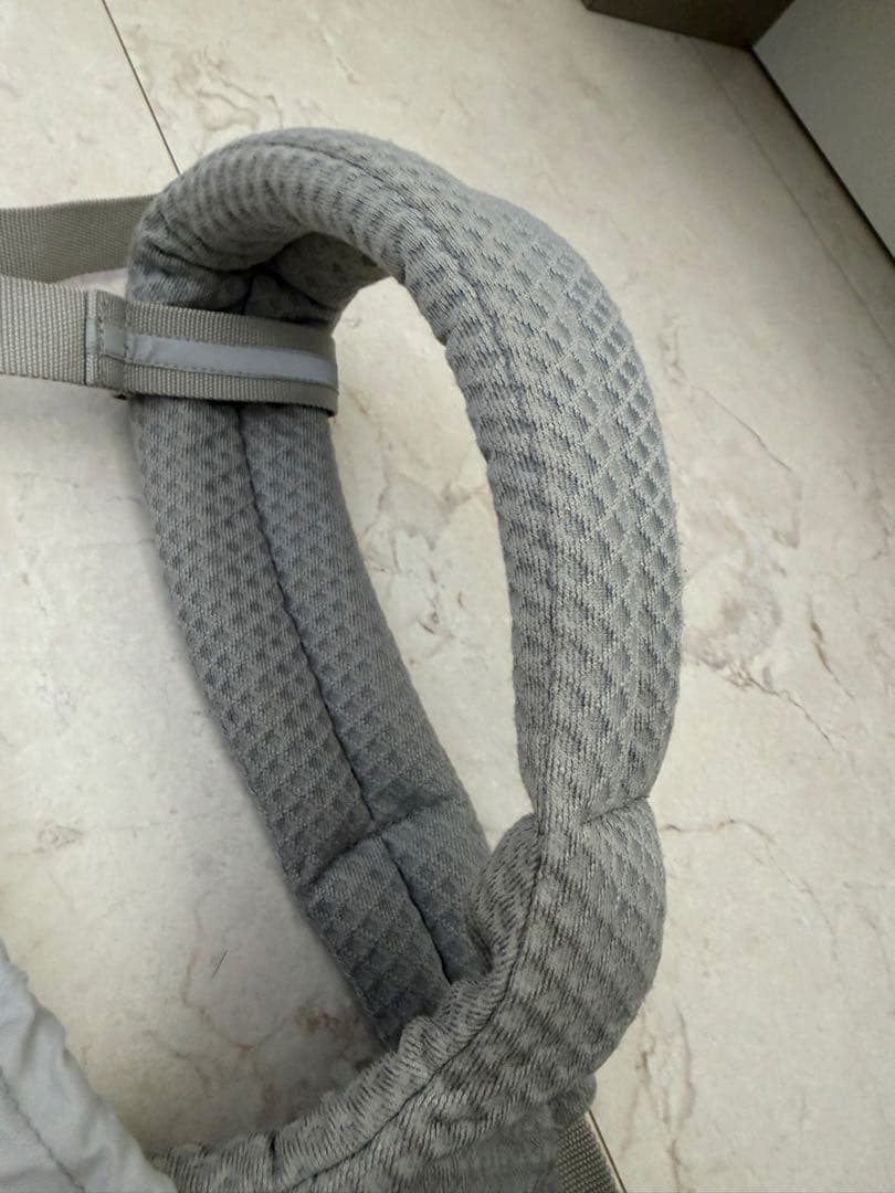 （美品） エルゴベビー　Ergobaby Alta 抱っこ紐　パールグレー