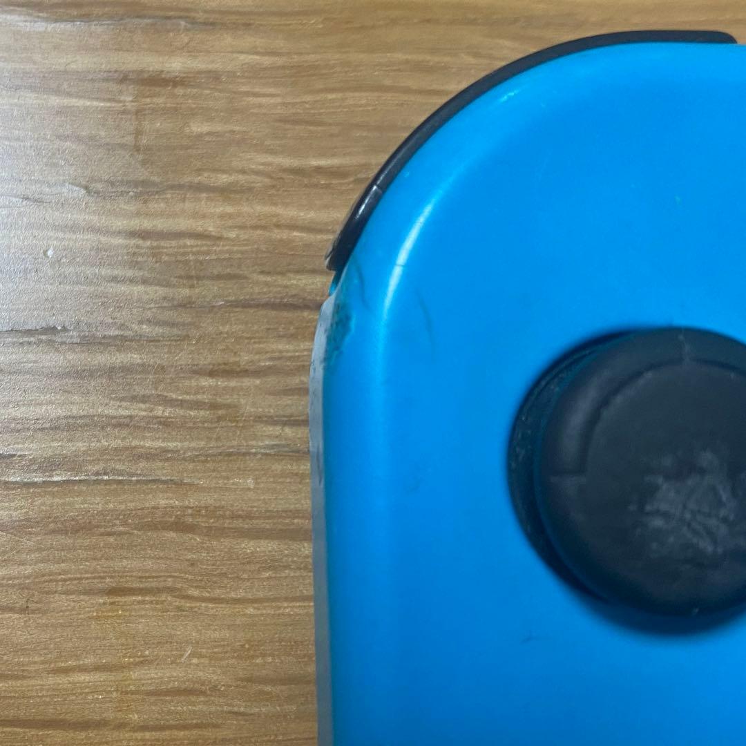 旧型Nintendo Switch 本体 青と赤のJoy-Con