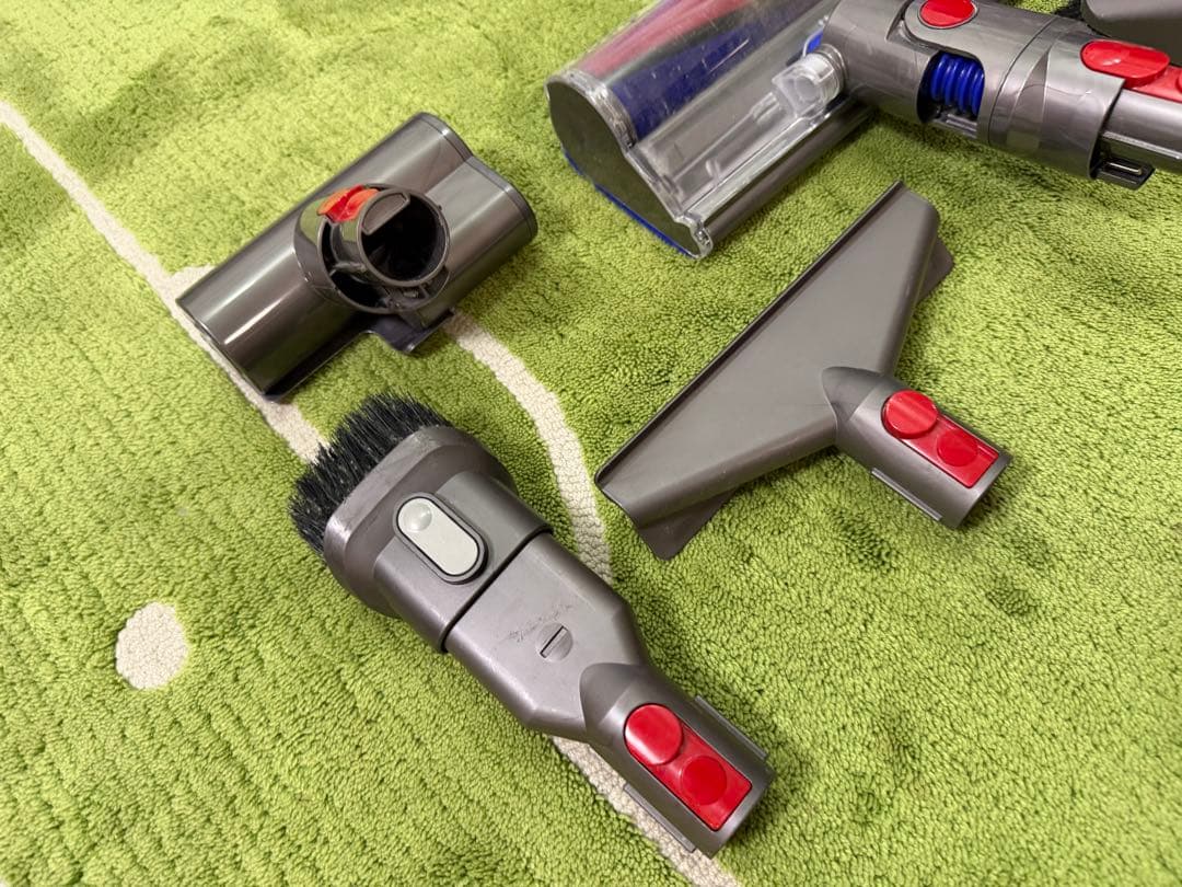 Dyson V8 スティッククリーナー 本体