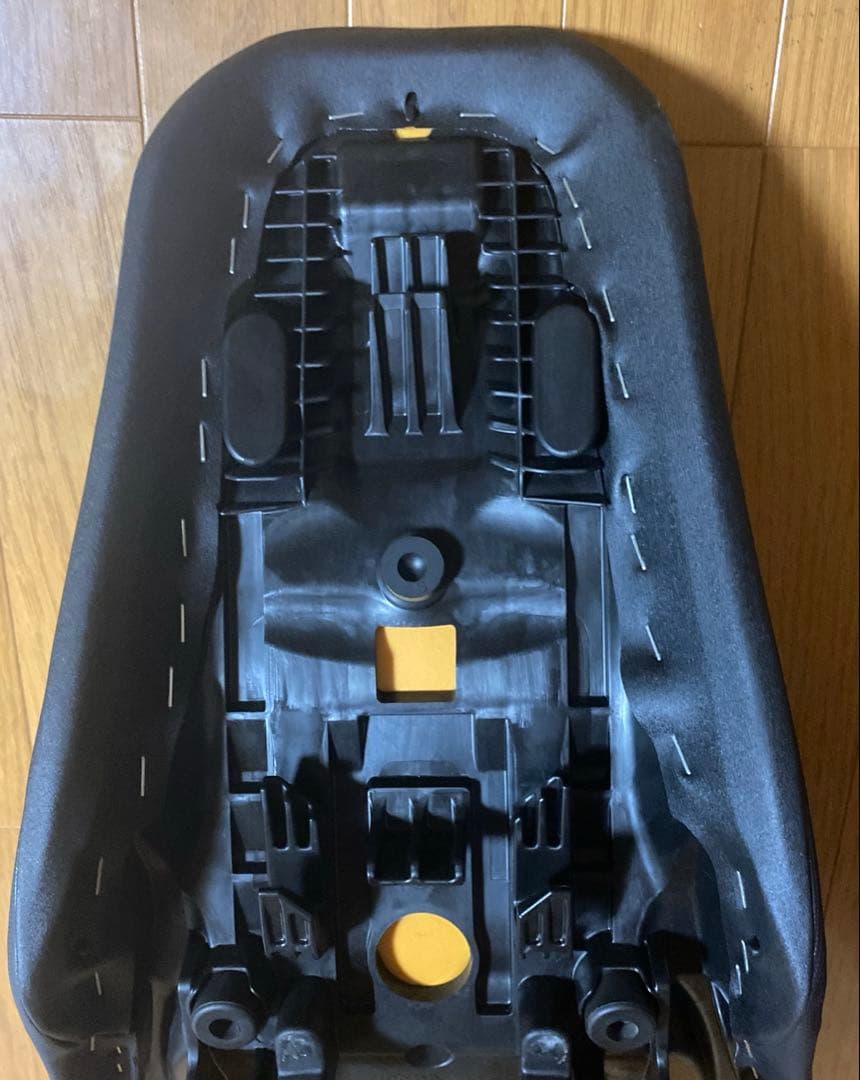 【ローシート】CRF1100アフリカツイン【黒】