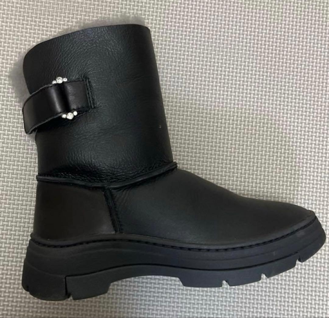 【未使用2万円】最終SALE。fitfit レザーベルト　ムートンブーツ