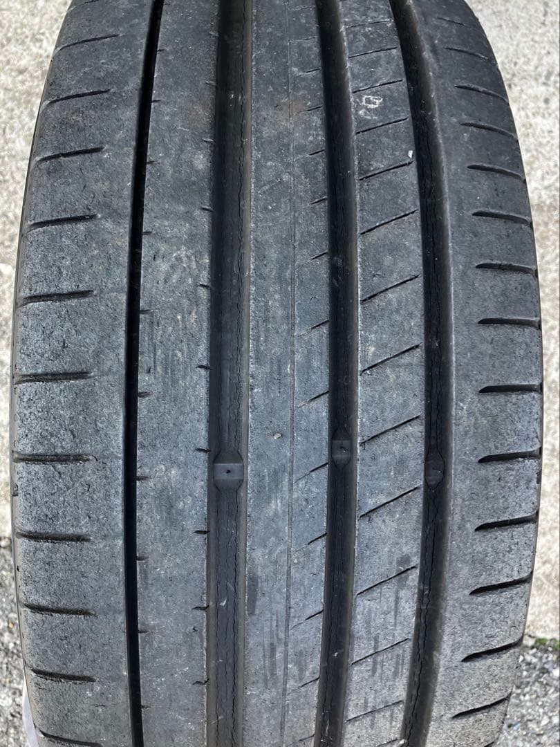 ADVAN Ꮩ107 225/40R18 2本