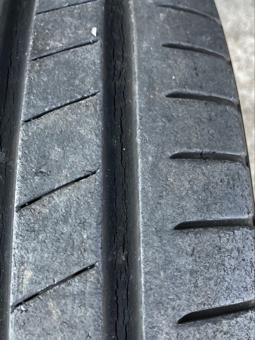 ADVAN Ꮩ107 225/40R18 2本