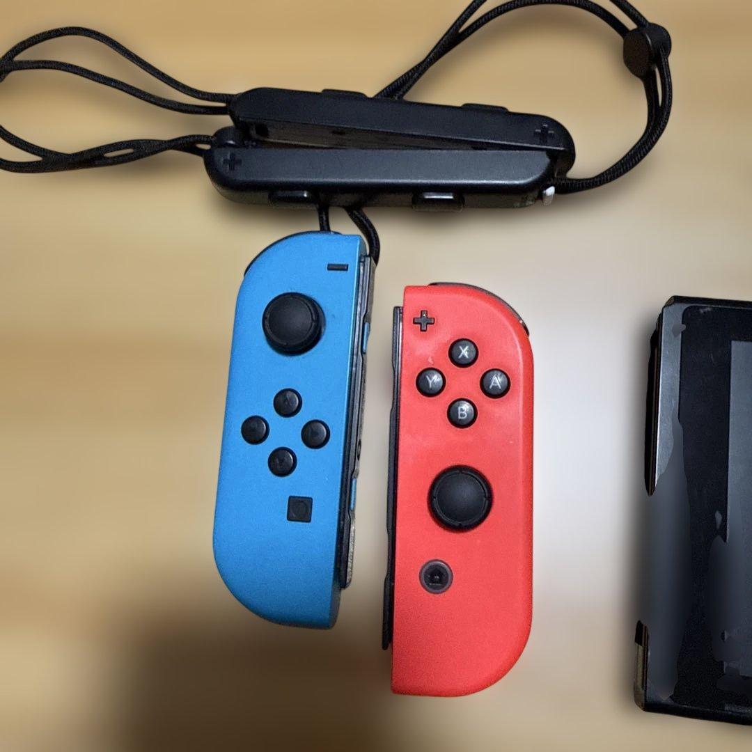 Nintendo Switch 本体 ネオンレッドネオンブルーストラップ充電付