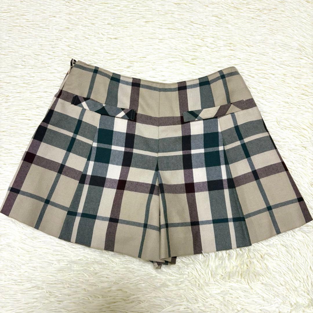 美品　バーバリーブルーレーベル　ショートパンツ　キュロット　ノバチェック　M