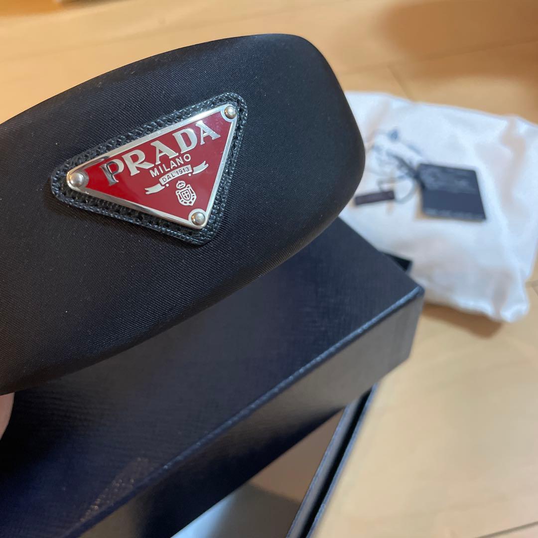 PRADA カチューシャ