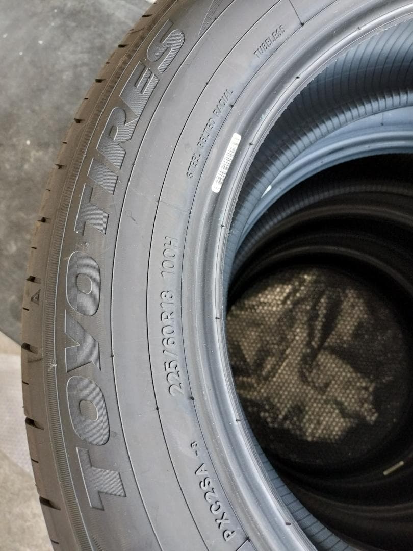 TOYO　225/60/18アルファード新車外し２本②