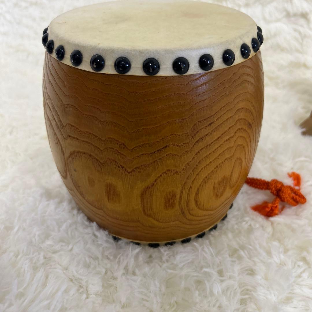 【良品】飾り太鼓　和太鼓 バチ付き　台座付き　直径約16cm