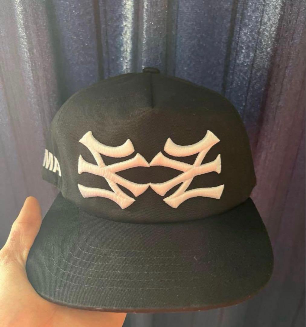 oMA ベースボールキャップ