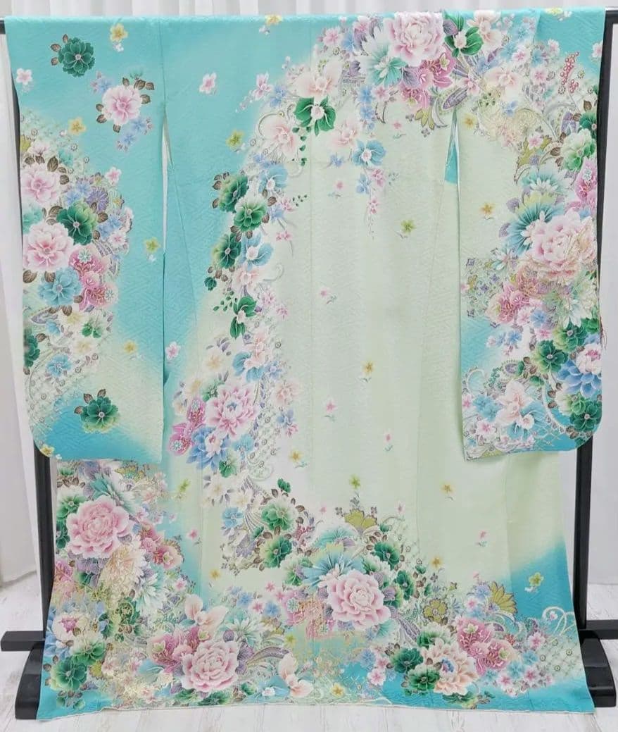 水色 花柄 振袖 着物