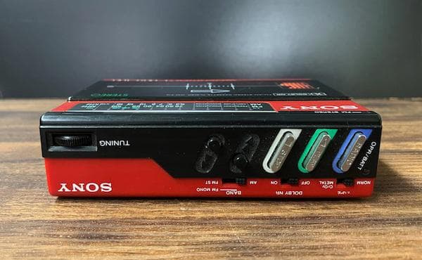 【SONY 】WALKMAN FM/AM WM-F15【ジャンク品】
