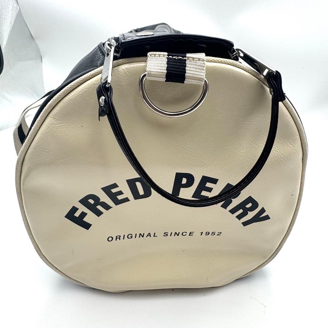 完売品　FRED PERRY フレッドペリー　ドラムバック　白黒　ボストンバック