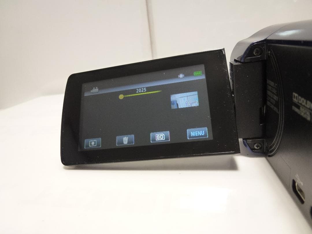 大人気　動作品　ビクター　JVC Everio GZ-HM670 ビデオカメラ