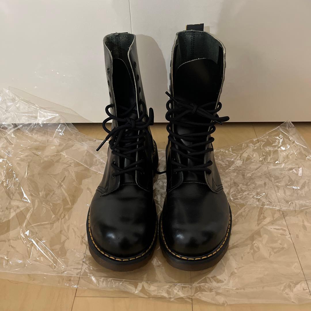 希少 未使用 ドクターマーチン ホワイト社製HIGHLANDERモデル10ホール