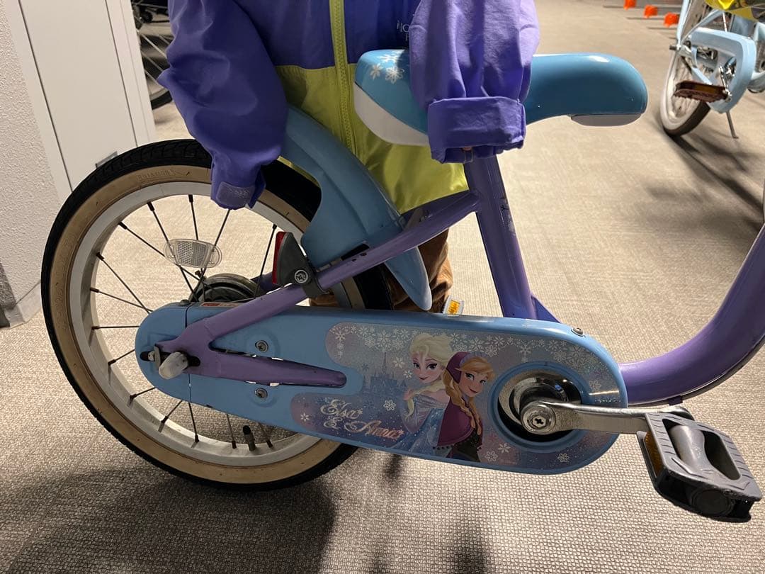 【引き取りお願いします】子供用自転車16インチ　アナと雪の女王　エルサ　アナ