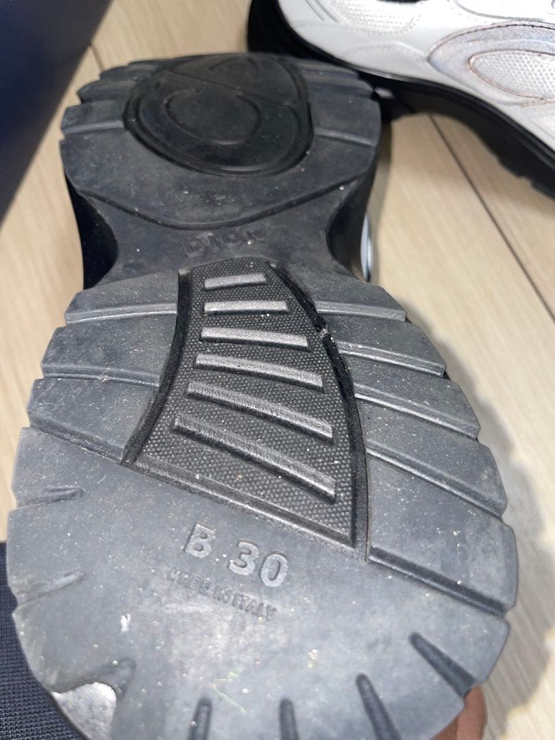Dior b30 ディオール