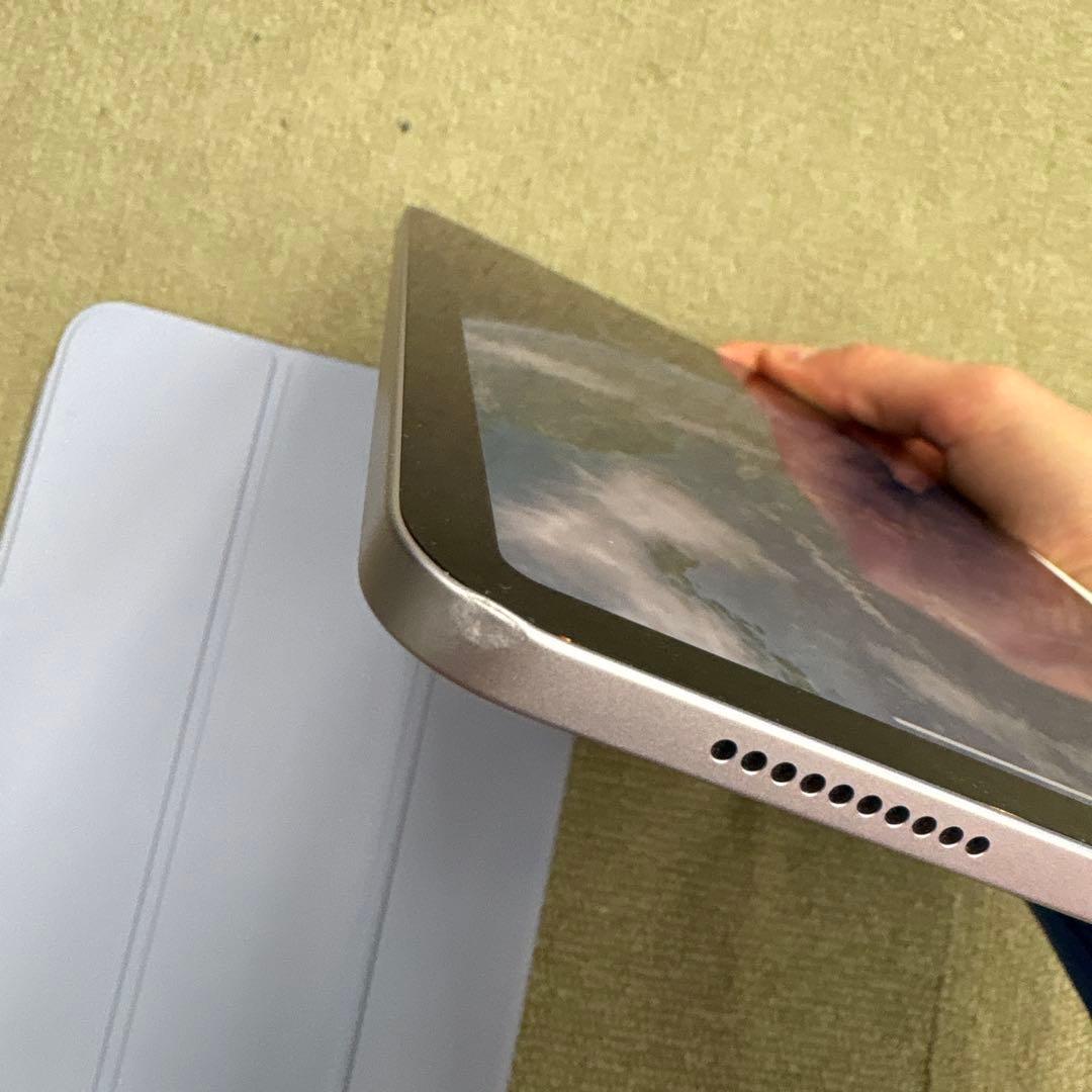 Apple iPad mini 紫 本体と付属品