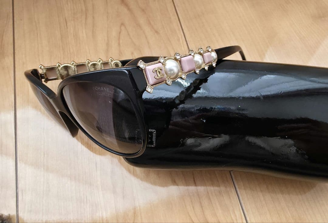 CHANEL　シャネル　パール　サングラス　ピンク