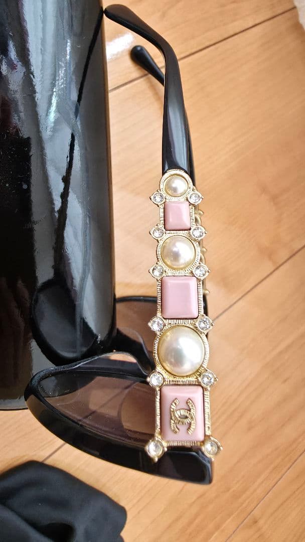 CHANEL　シャネル　パール　サングラス　ピンク