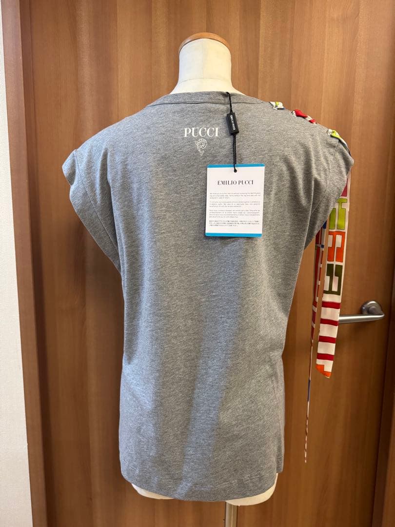 EMILIO PUCCI スカーフデザインTシャツ グレー タグ付き 新品