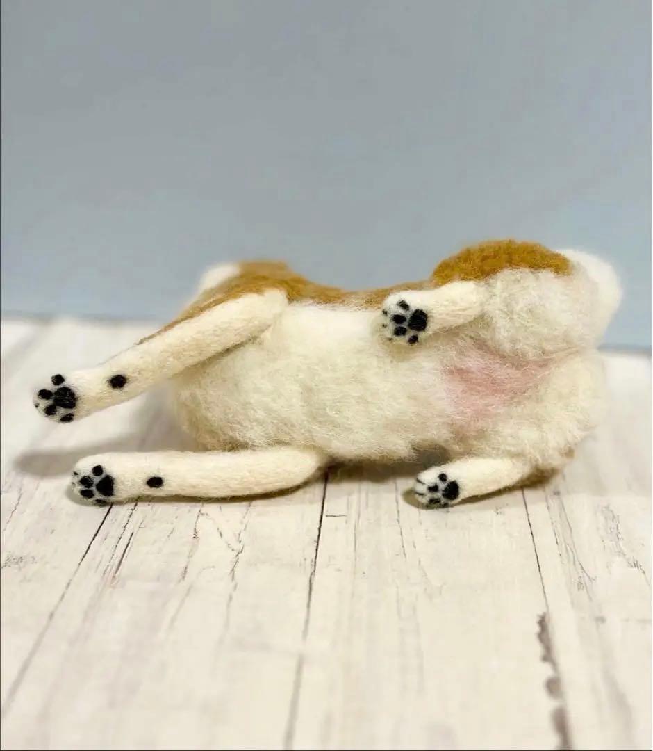 柴犬 羊毛フェルト 伏せ　手のひらサイズ　ハンドメイド