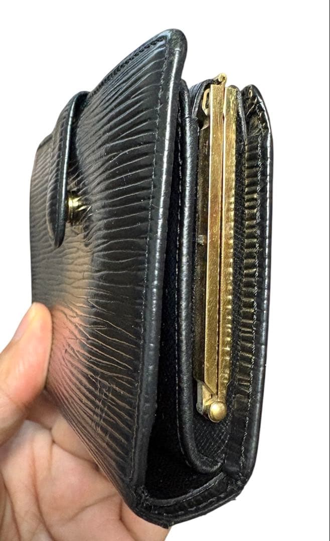 ルイヴィトン 二つ折り財布 エピ ポルトフォイユ ヴィエノワ