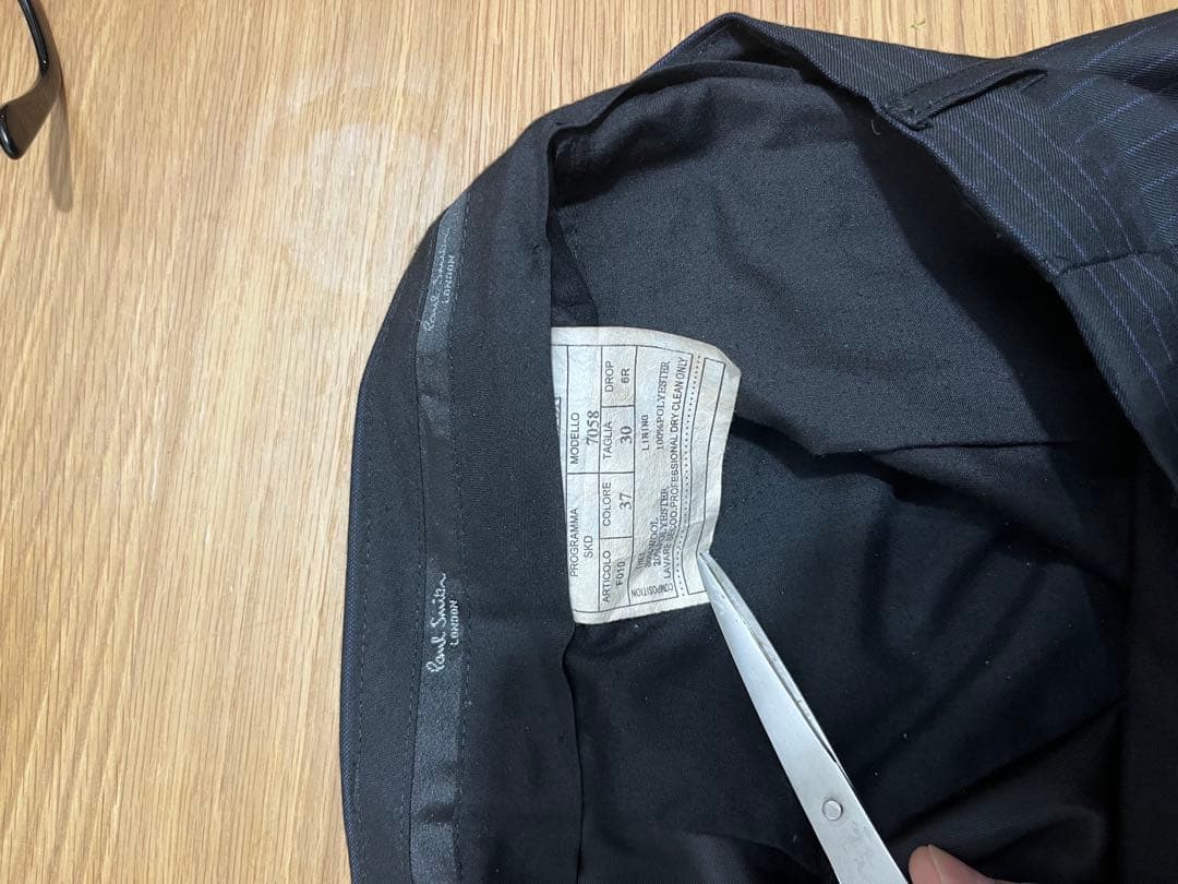 Paul Smithストライプ柄黒スーツ ポールスミス