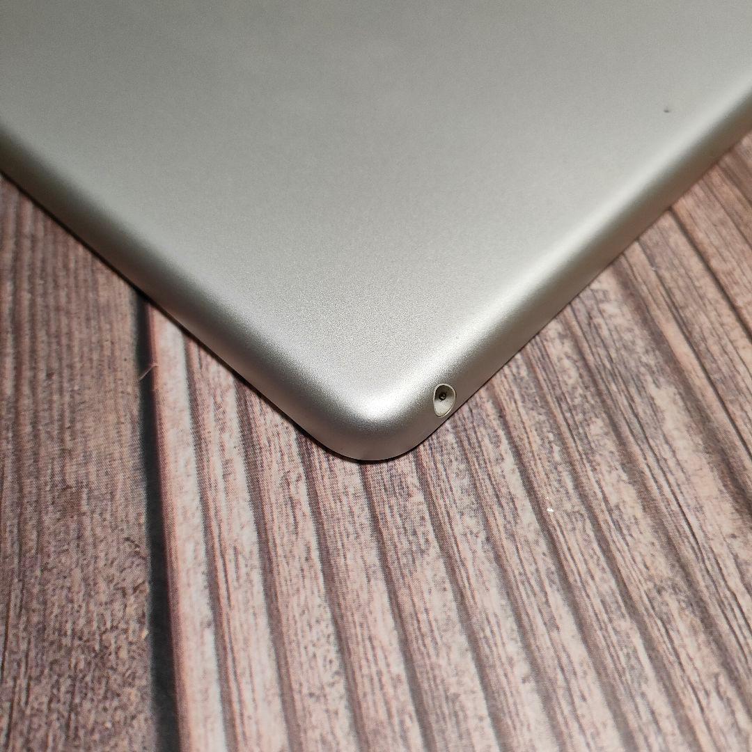 iPad 第7世代 32GB シルバー 美品 バッテリー99%