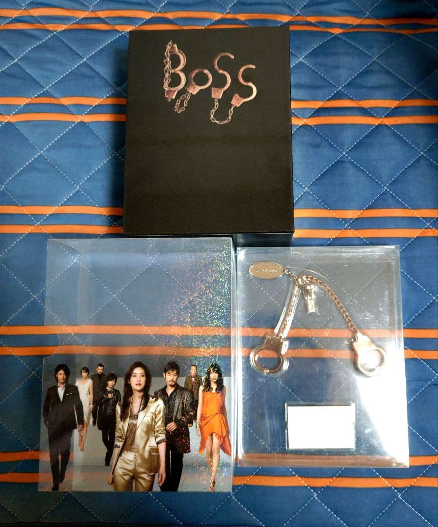 BOSS　Season1 DVD7枚組BOX　手錠キーホルダー付き　フジテレビ