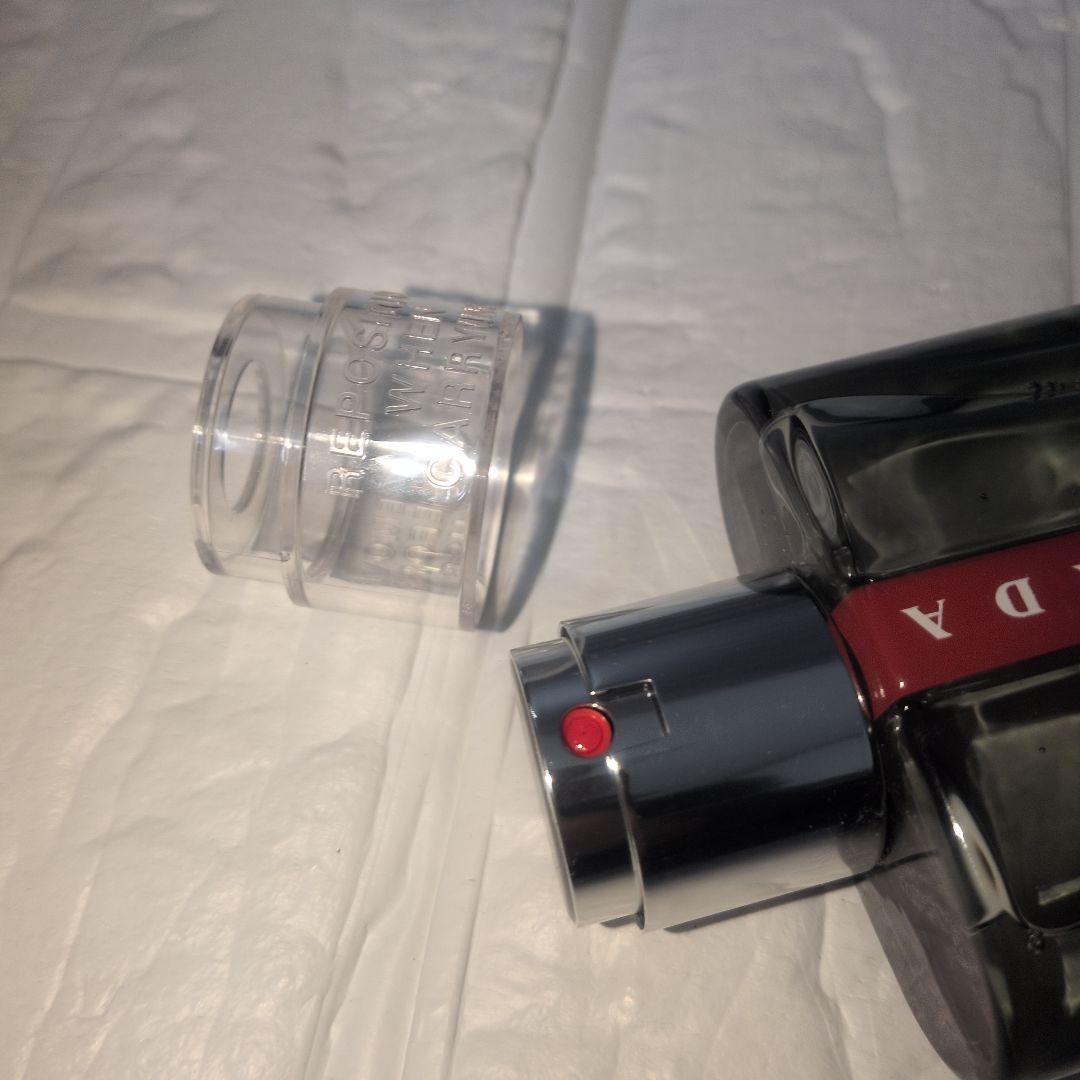 プラダ ルナロッサ　カーボン　オーデトワレ　50ml 残量9割程度