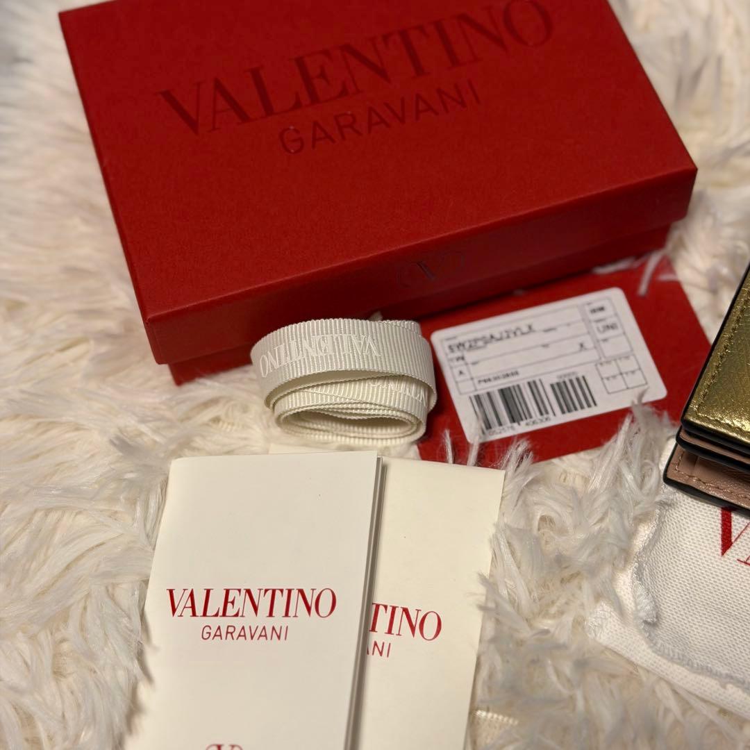 月末までVALENTINOGARAVANI折り財布ヴァレンティノ