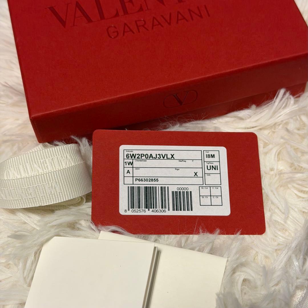 月末までVALENTINOGARAVANI折り財布ヴァレンティノ