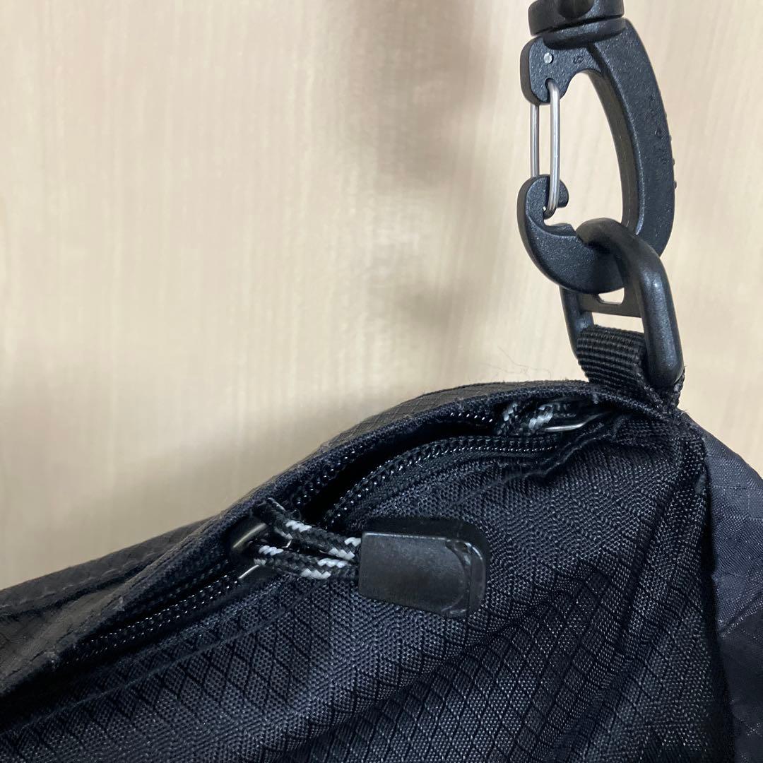 レア？STUSSY CLASSIC ブラック ドラムバッグ