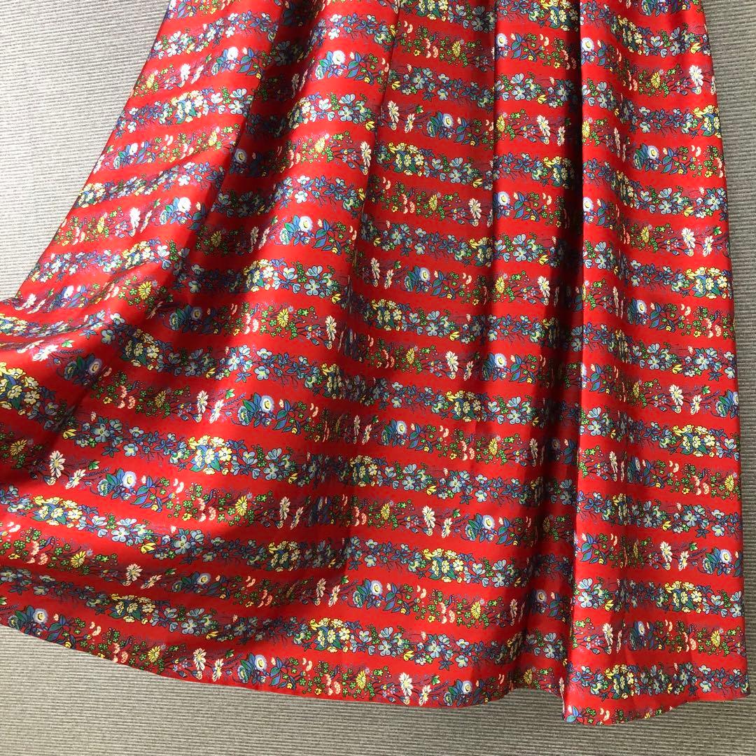 未使用品 LOULOU WILLOUGHBY ボーダーフラワースカート レッド
