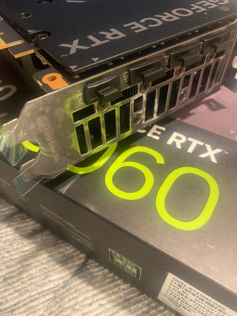 グラフィックボード・グラボ・ビデオカード ASUS GeForce RTX 5060 OC 8GB