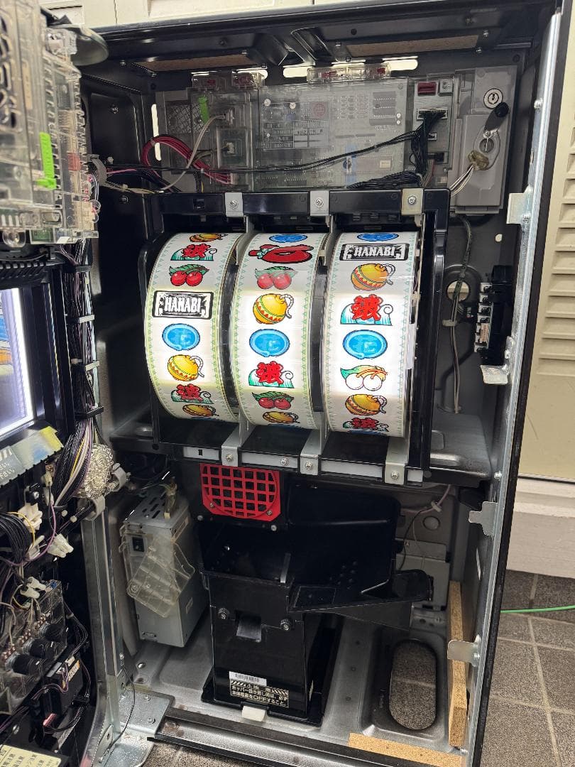 t*c様 【送料無料‼️】緑ドン viva!情熱南米編　エレコ　5号機